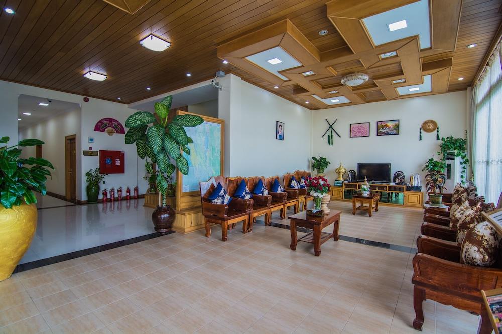 Royal Inlay Hotel نياونغ شوي المظهر الخارجي الصورة