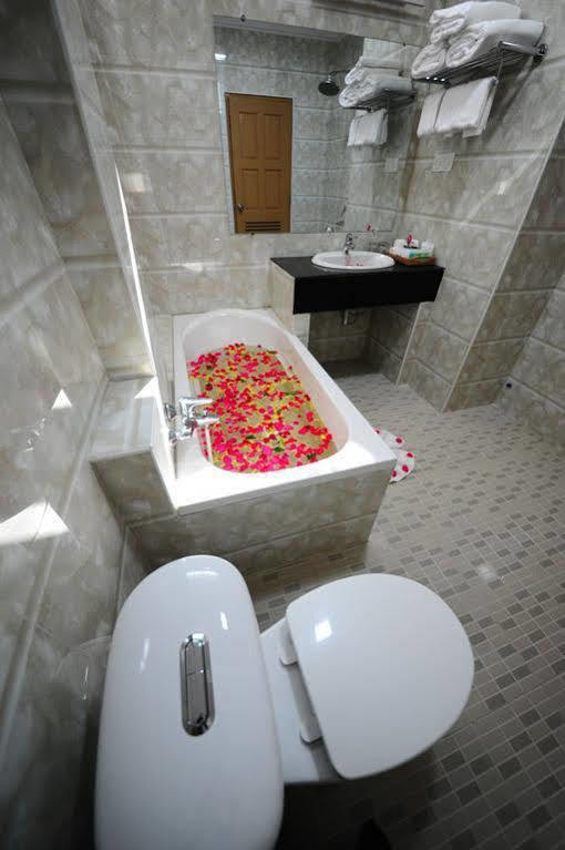 Royal Inlay Hotel نياونغ شوي المظهر الخارجي الصورة