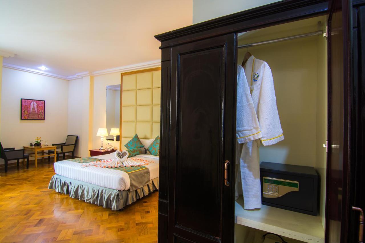 Royal Inlay Hotel نياونغ شوي المظهر الخارجي الصورة